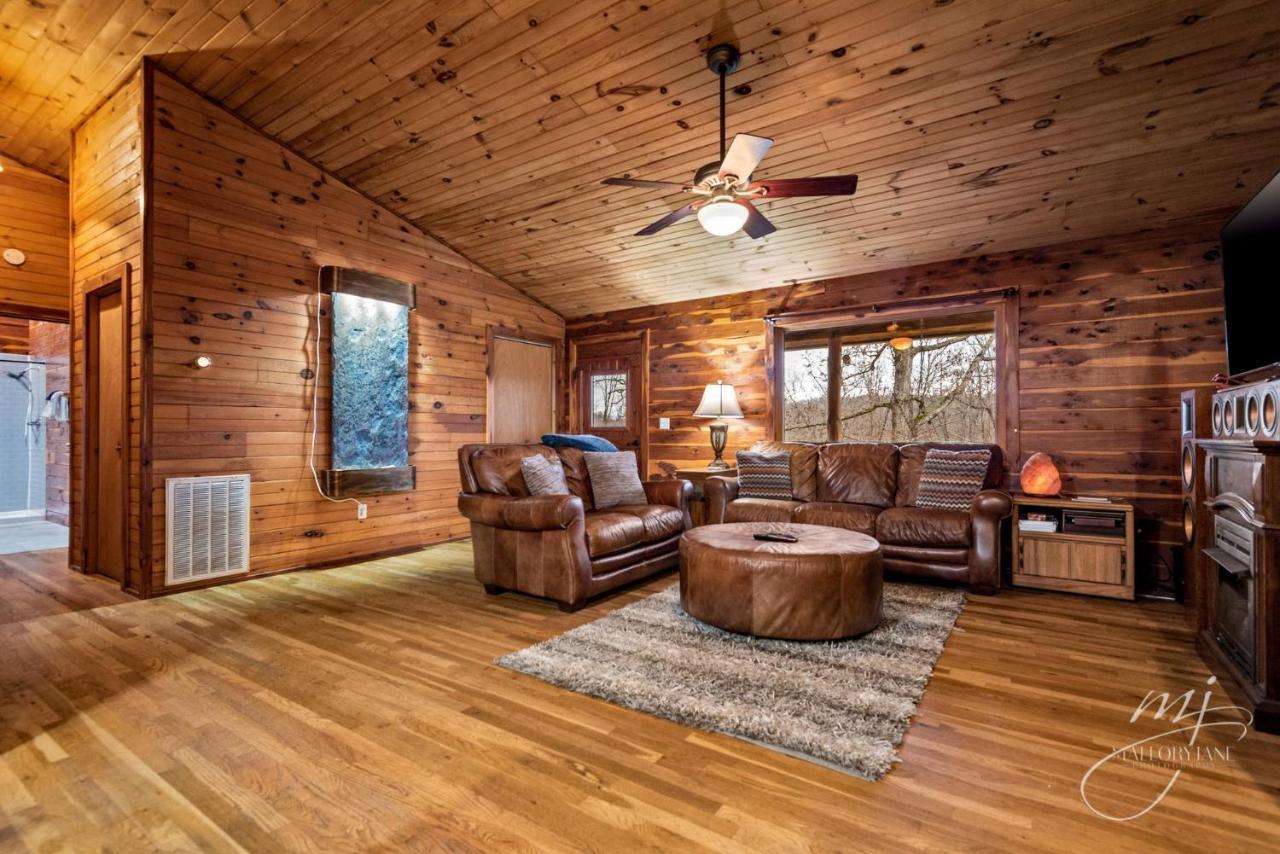 Fly Away Cabin- Modern, Serene, And Convenient Compton Exterior photo